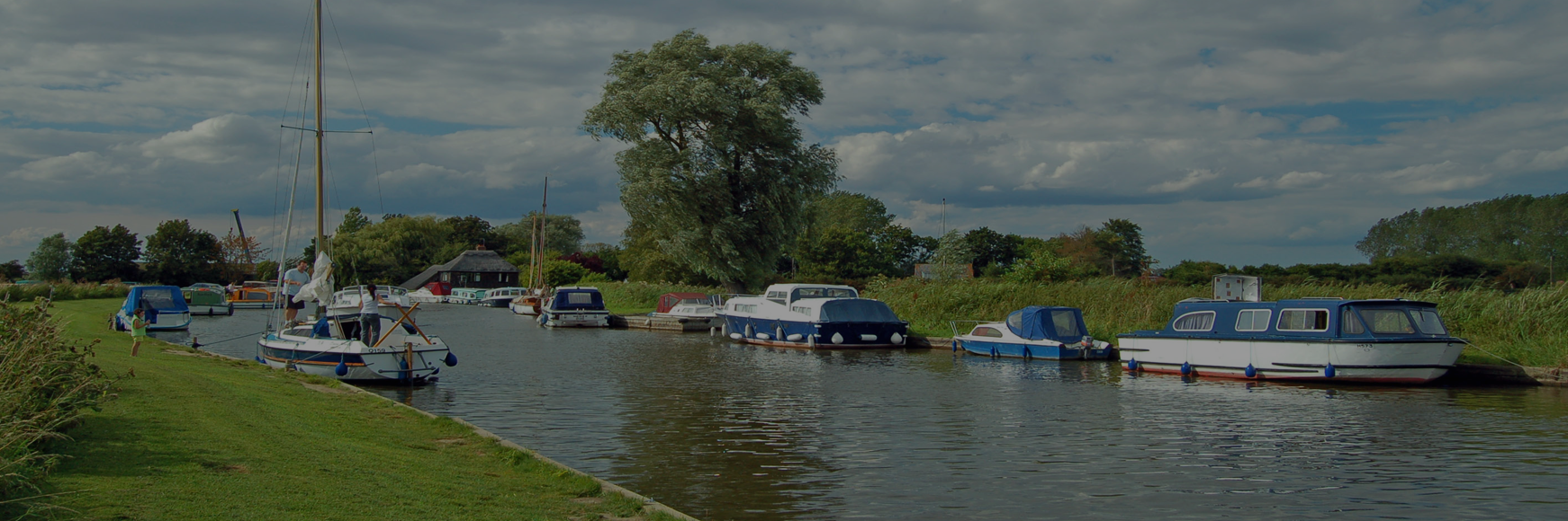 Where to stay in and around the Broads banner image